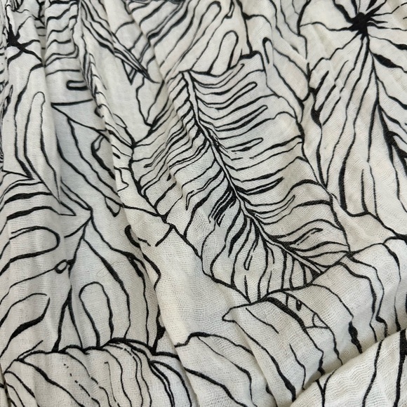 Elan Strapless Cream Leaf Print Dress - Picture 9 of 13